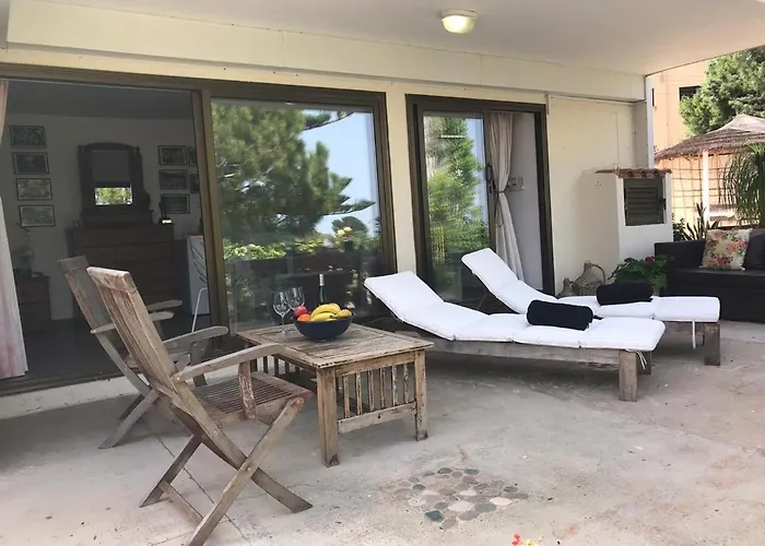 Sweet N' Boujee With Varenda بافوس